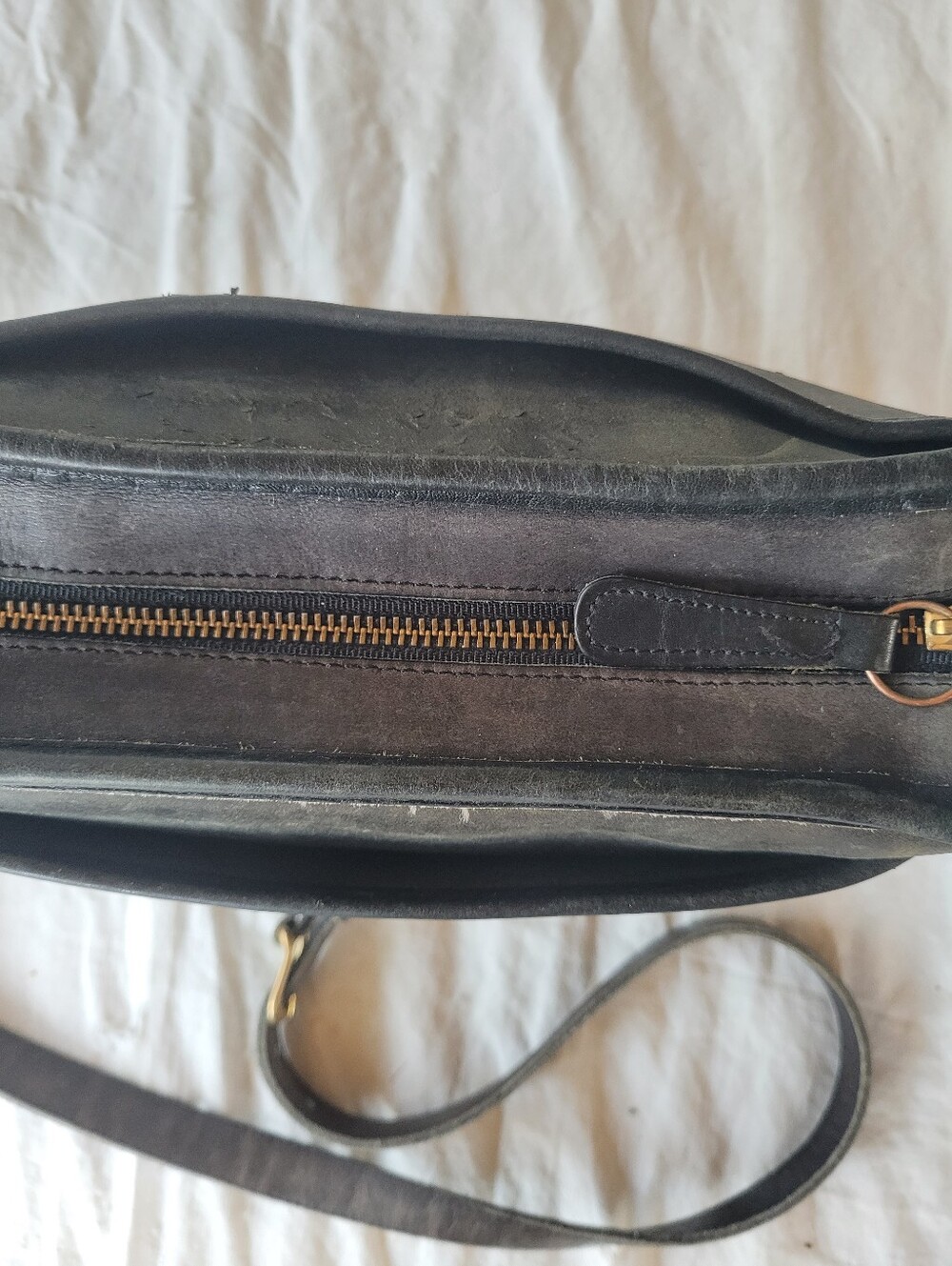 Women's Coach Black Leather Shoulder Bag - Picture 11 of 14